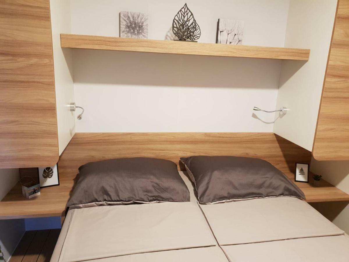 Seahorse Mobile Home, Soline Biograd Биоград на Мору Екстериор снимка