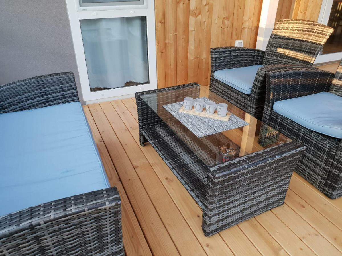Seahorse Mobile Home, Soline Biograd Биоград на Мору Екстериор снимка