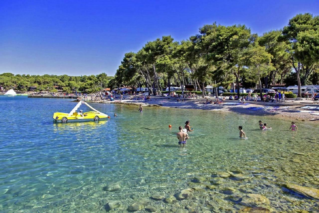 Seahorse Mobile Home, Soline Biograd Биоград на Мору Екстериор снимка